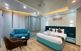 Banaras Palace 3*