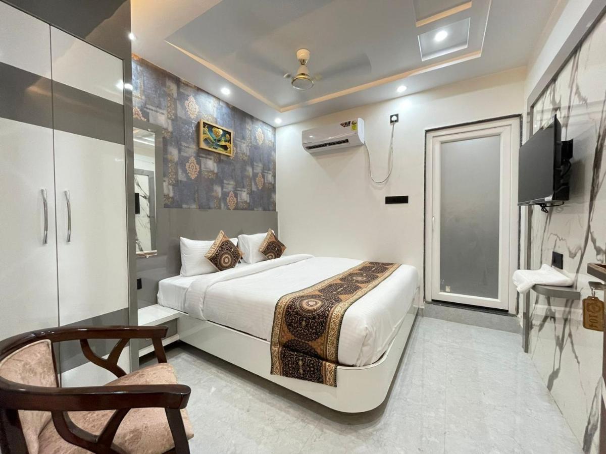 Hotel Banaras Palace Varanasi Exterior photo